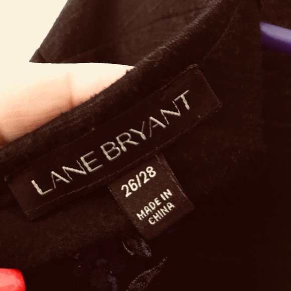 Black short sleeve top with embroidered tie back - Picture 3 of 4